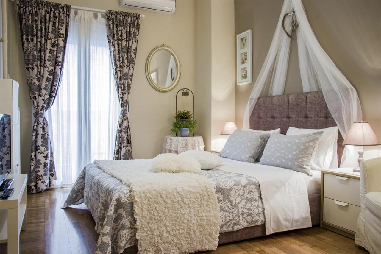 City Stay Close To The Metro A Charming Flat Афины Экстерьер фото